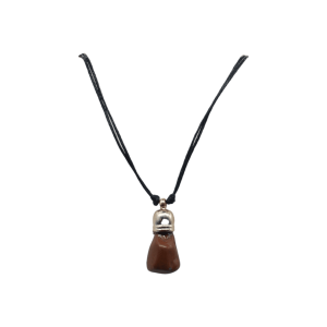 Collar de piedra jaspe rojo con capuchón dorado de 9mm