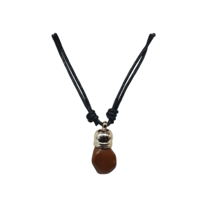 Collar de piedra jaspe rojo con capuchón dorado