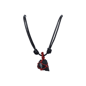 Collar con dije de piedra turmalina tejido con hilo encerado