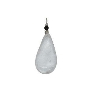 Dije de cuarzo blanco engarzado en alambre de plata